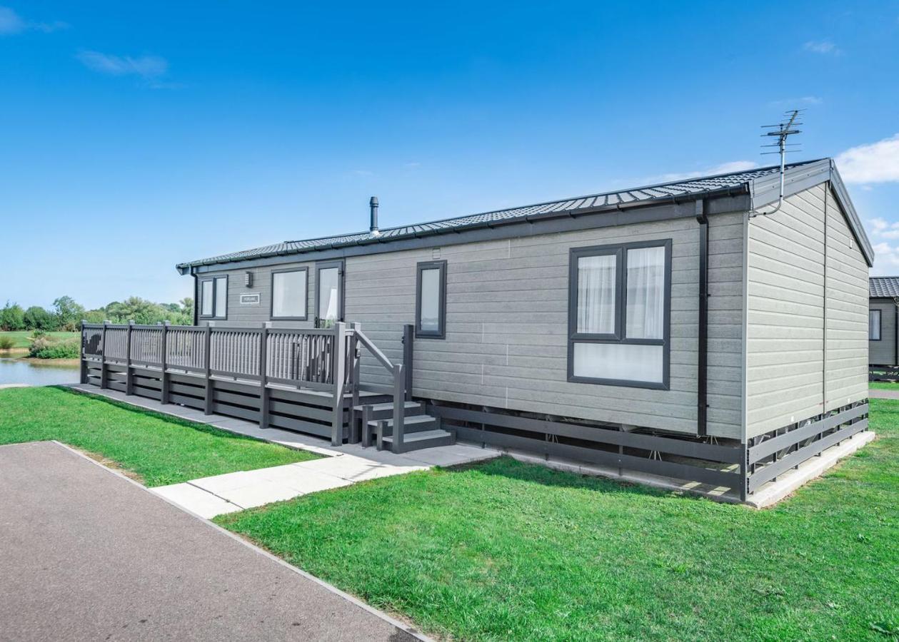 Home Farm Park Lakeside Retreat Burgh le Marsh 客房 照片